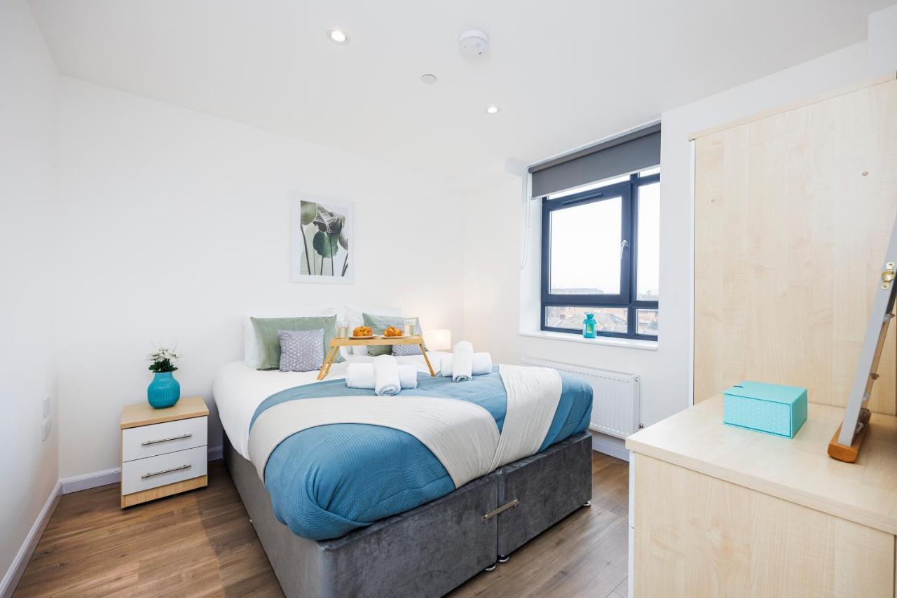 Cresta House - Modern Apartments Luton  Exterior foto