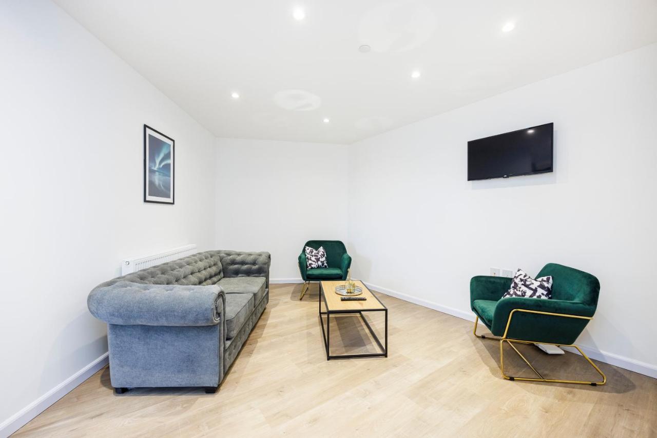 Cresta House - Modern Apartments Luton  Exterior foto